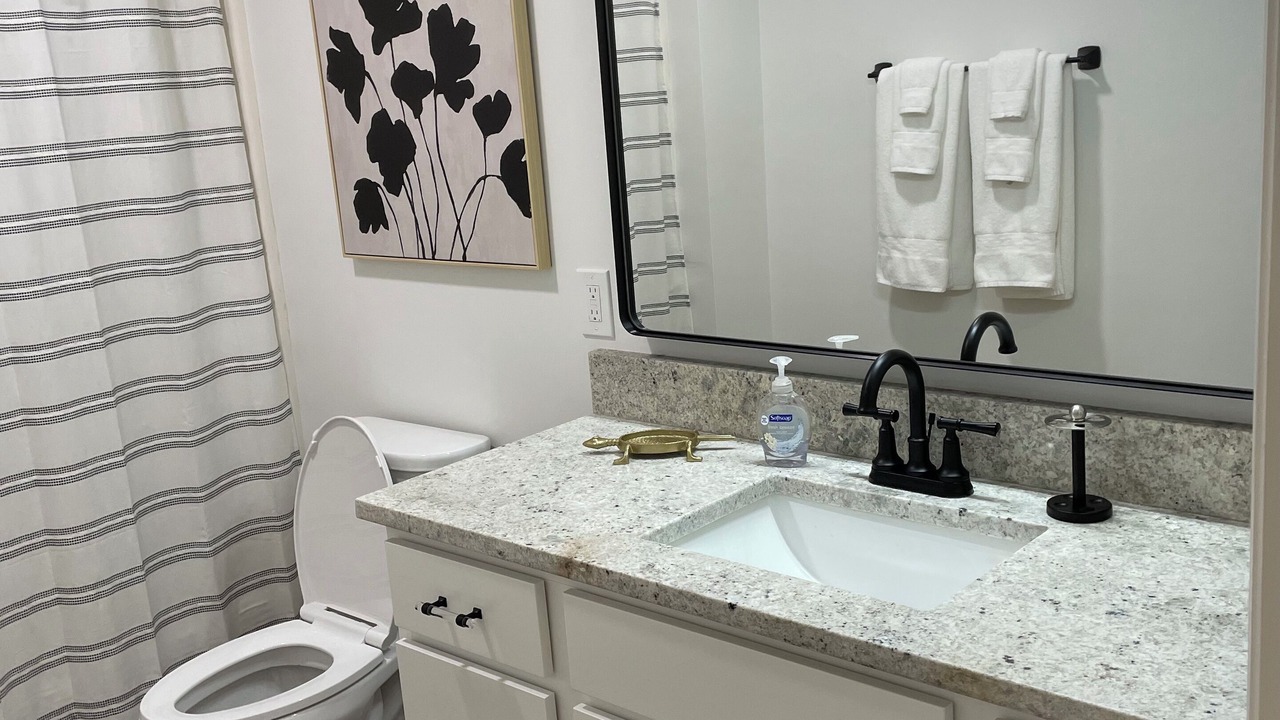 Photo of Bathroom in Kelleys Island