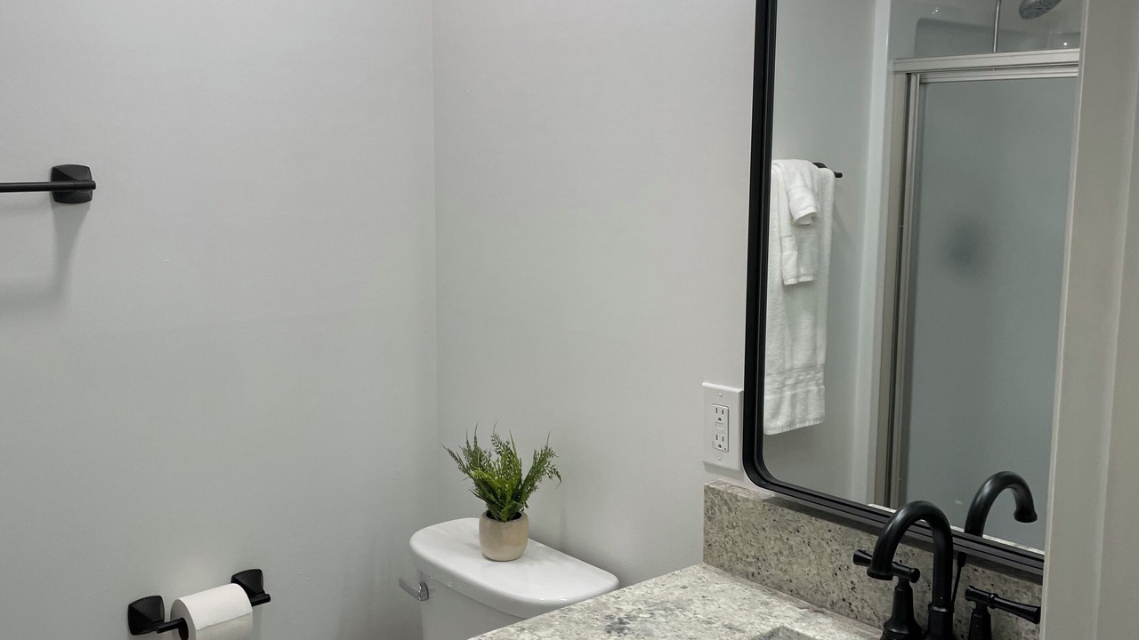 Photo of Bathroom in Kelleys Island