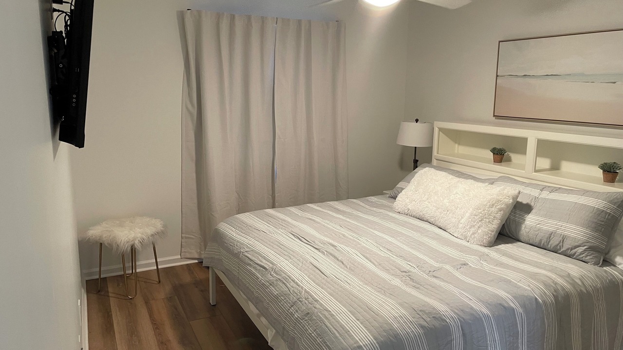 Photo of Bedroom in Kelleys Island
