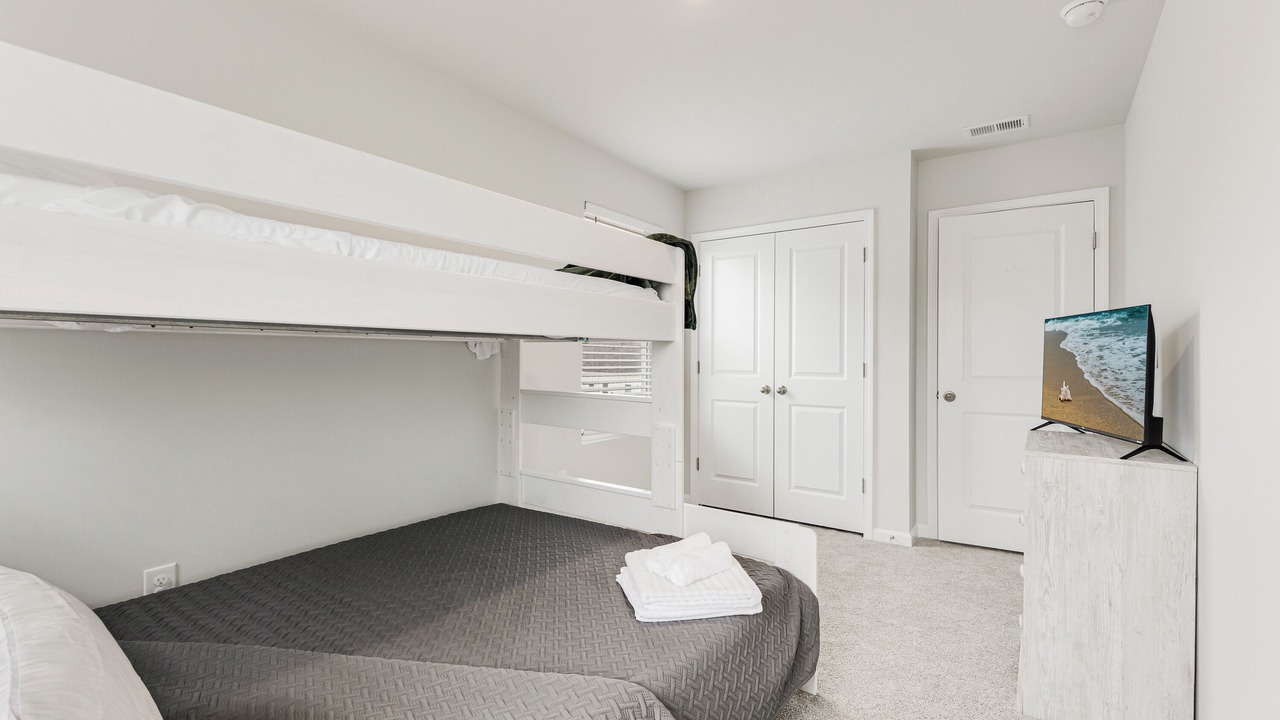 Photo of Bedroom in Ocean Isle Beach