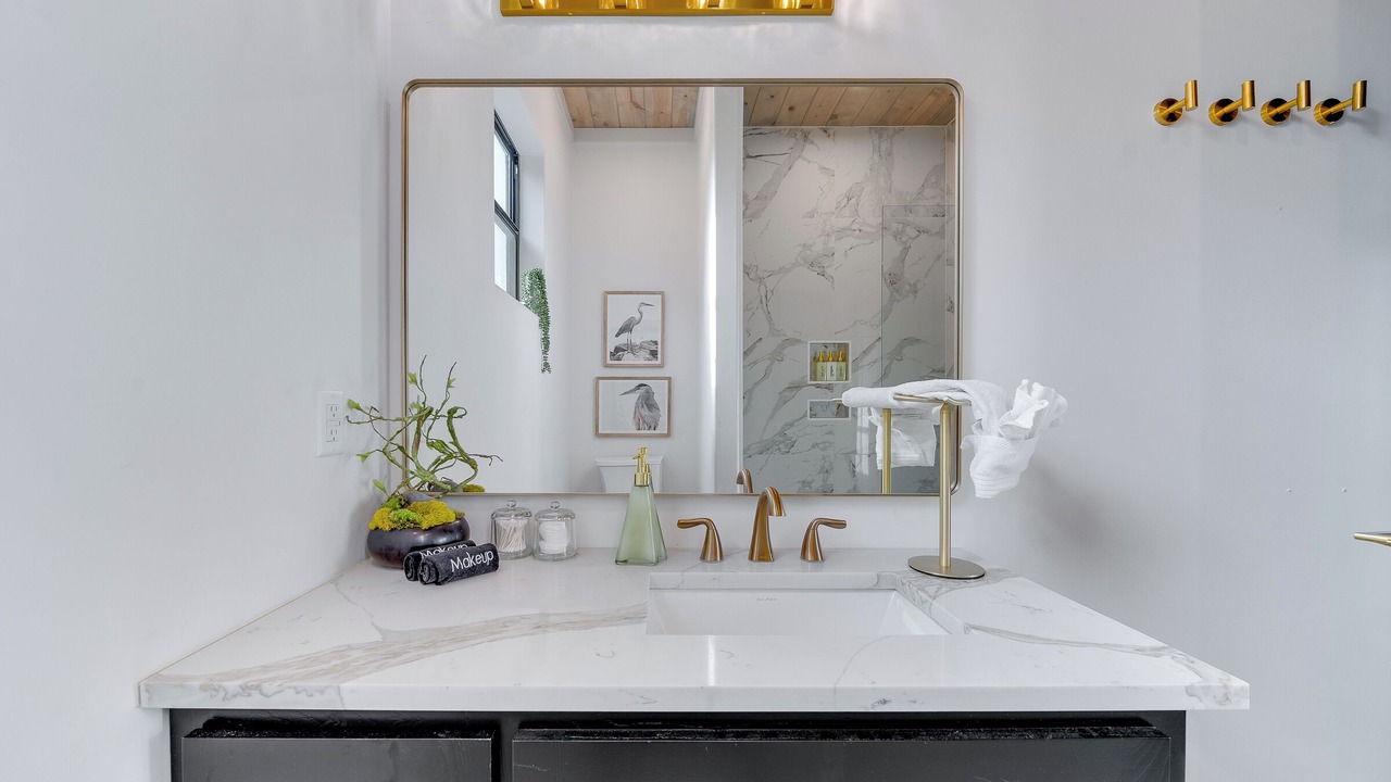 Photo of Bathroom in Broken Bow