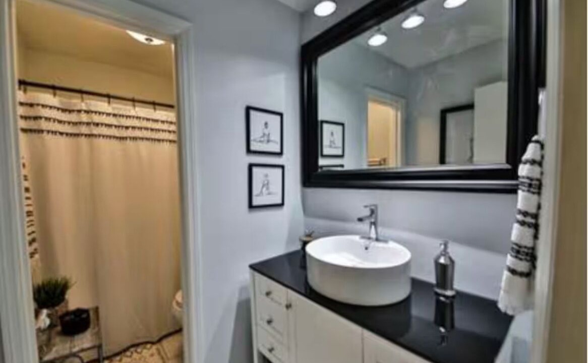 Photo of Bathroom in Ellendale