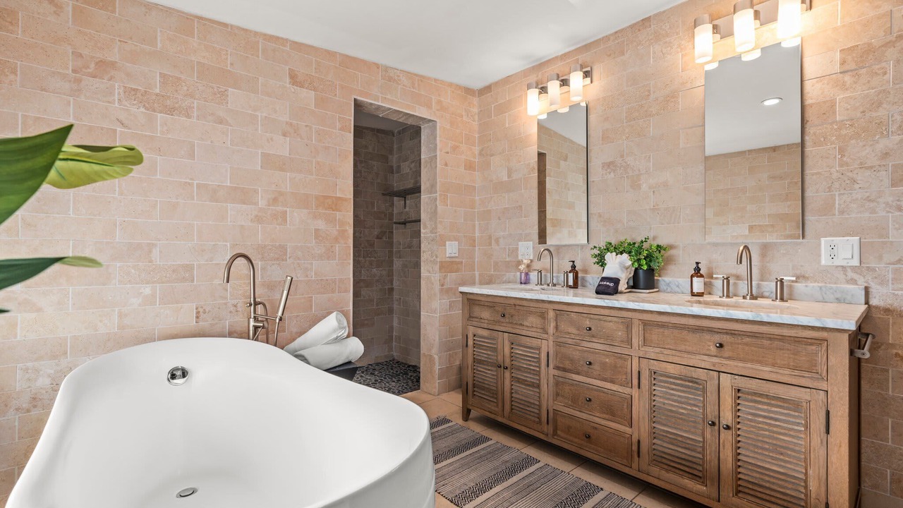 Photo of Bathroom in Short Hills
