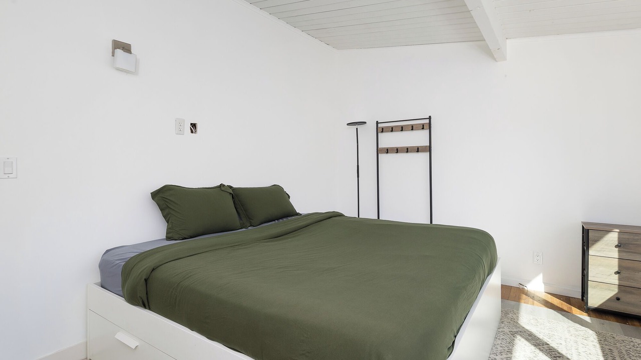 Photo of Bedroom in El Segundo