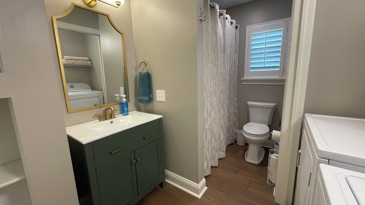 Photo of Bathroom in Driver