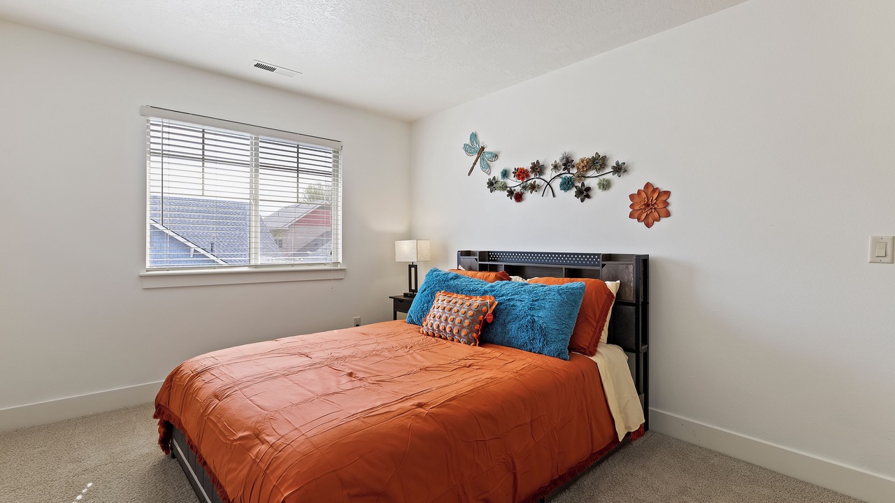 Photo of Bedroom in Eagle