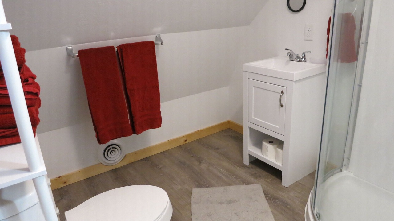 Photo of Bathroom in Lovell