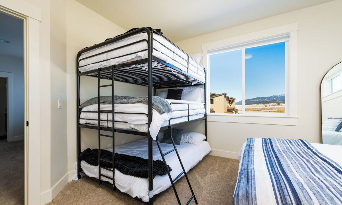 Photo of Bedroom in Cascade