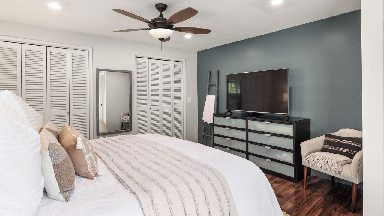 Photo of Bedroom in Edmonds