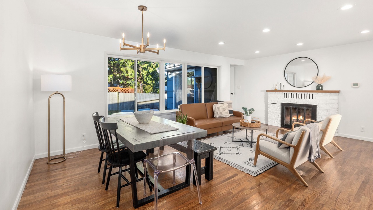 Photo of Livingroom in Edmonds