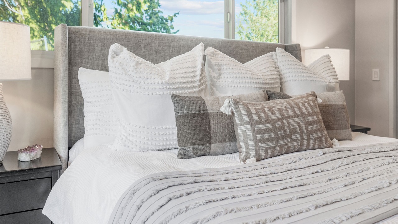 Photo of Bedroom in Edmonds