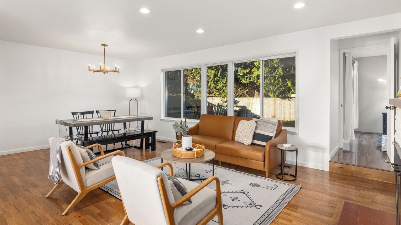 Photo of Livingroom in Edmonds