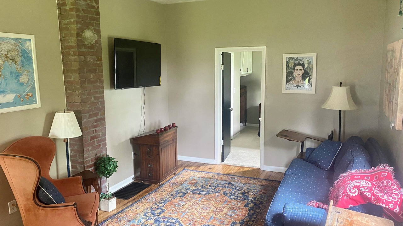 Photo of Livingroom in Streetsboro