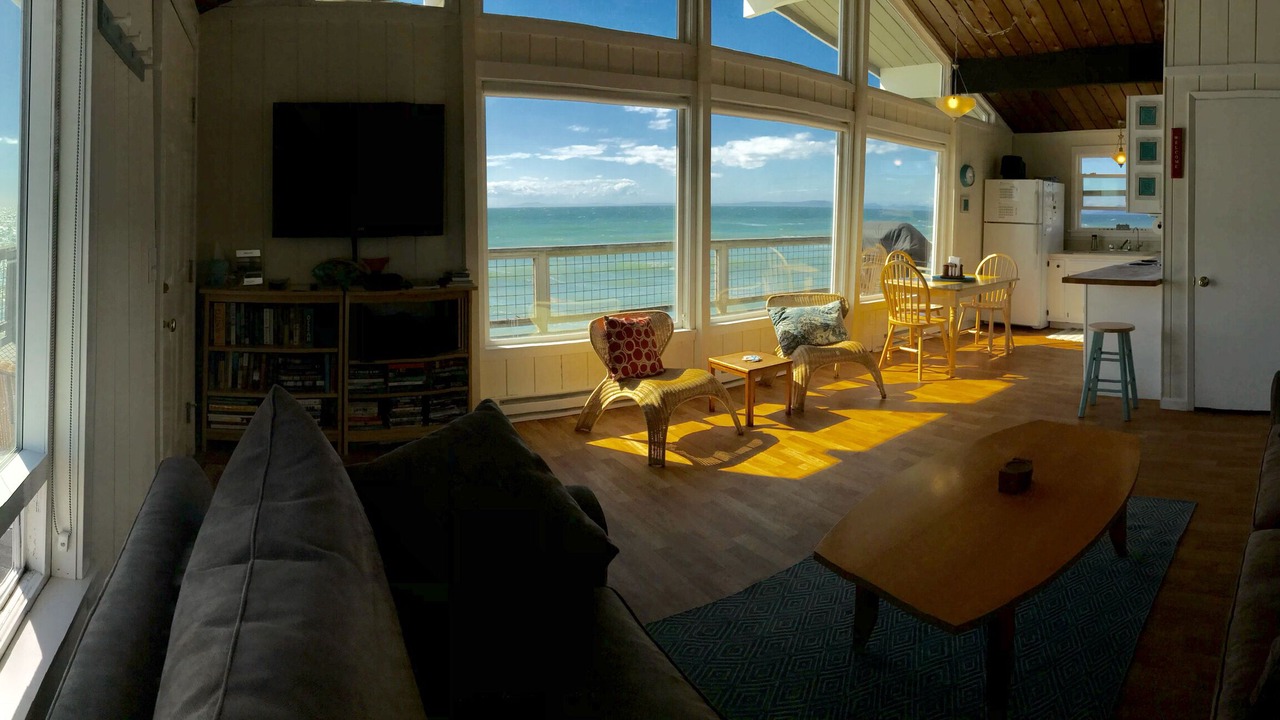 Photo of Bedroom in Oak Harbor