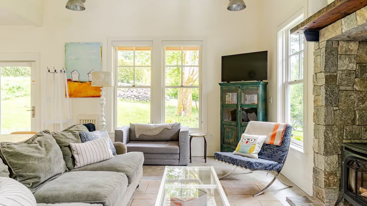 Photo of Livingroom in Bainbridge Island