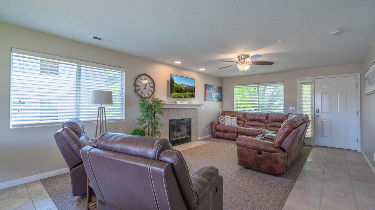 Photo of Livingroom in St. George