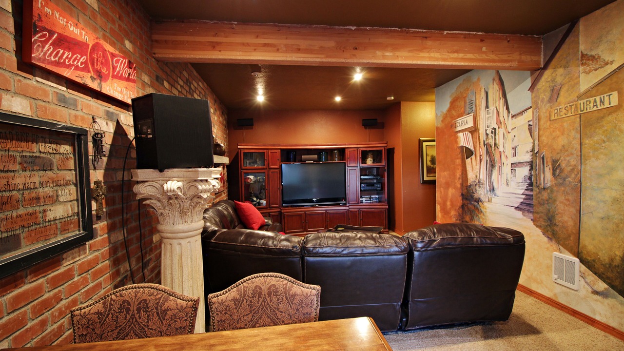 Photo of Livingroom in Fairwood