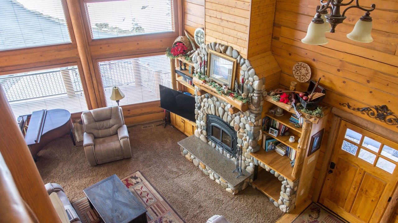Photo of Livingroom in Garden Valley