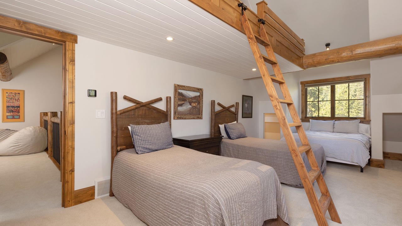 Photo of Bedroom in Spanish Peaks