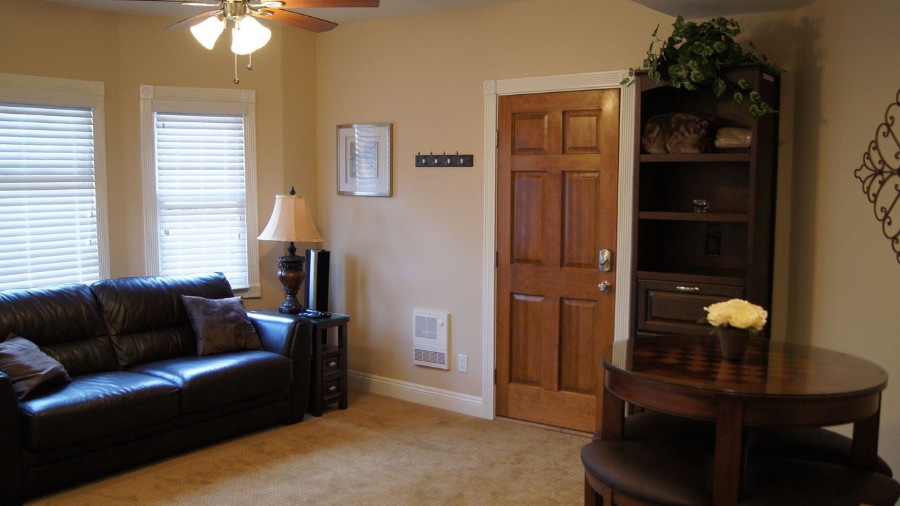 Photo of Livingroom in Grant Hill