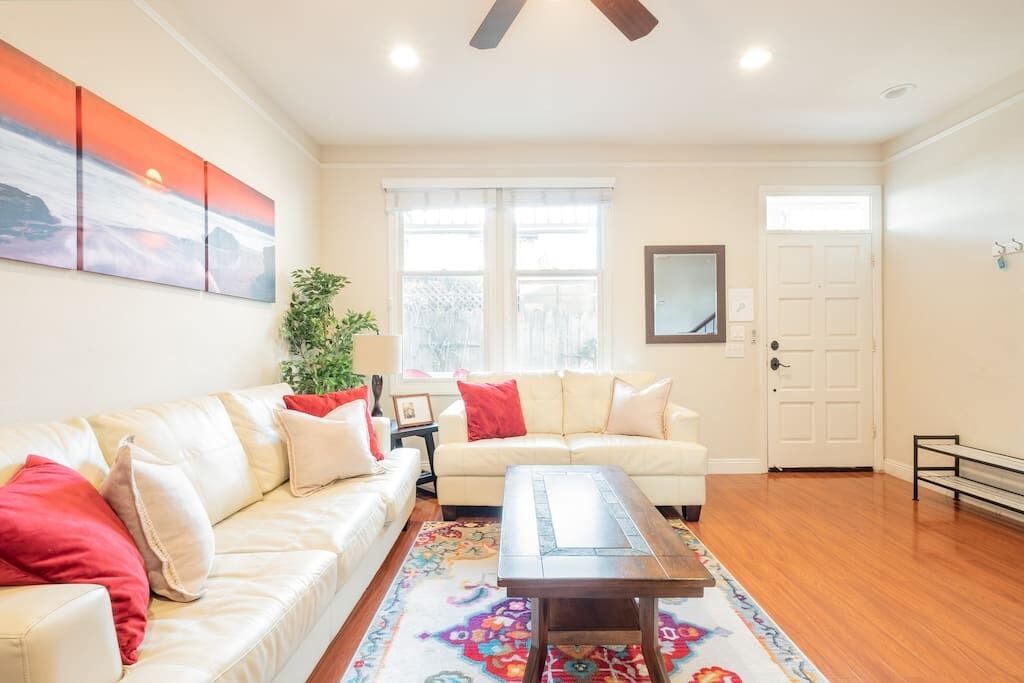 Photo of Livingroom in Crown Point