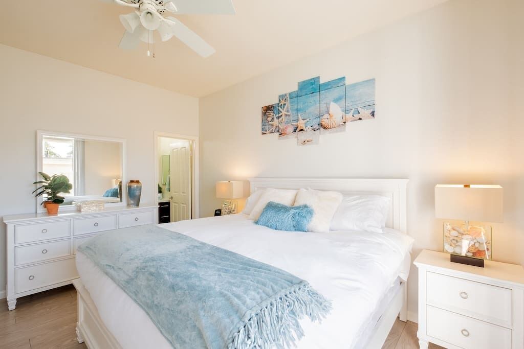 Photo of Bedroom in Crown Point