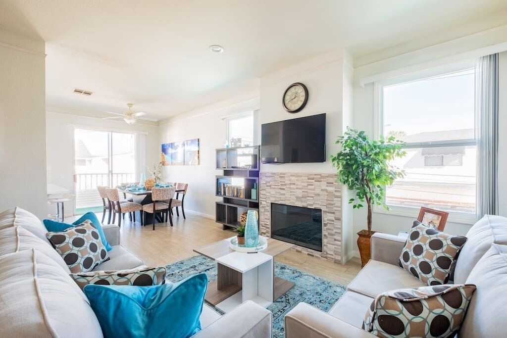 Photo of Livingroom in Crown Point