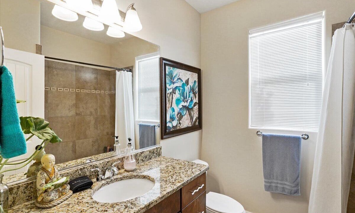 Photo of Bathroom in Hurricane