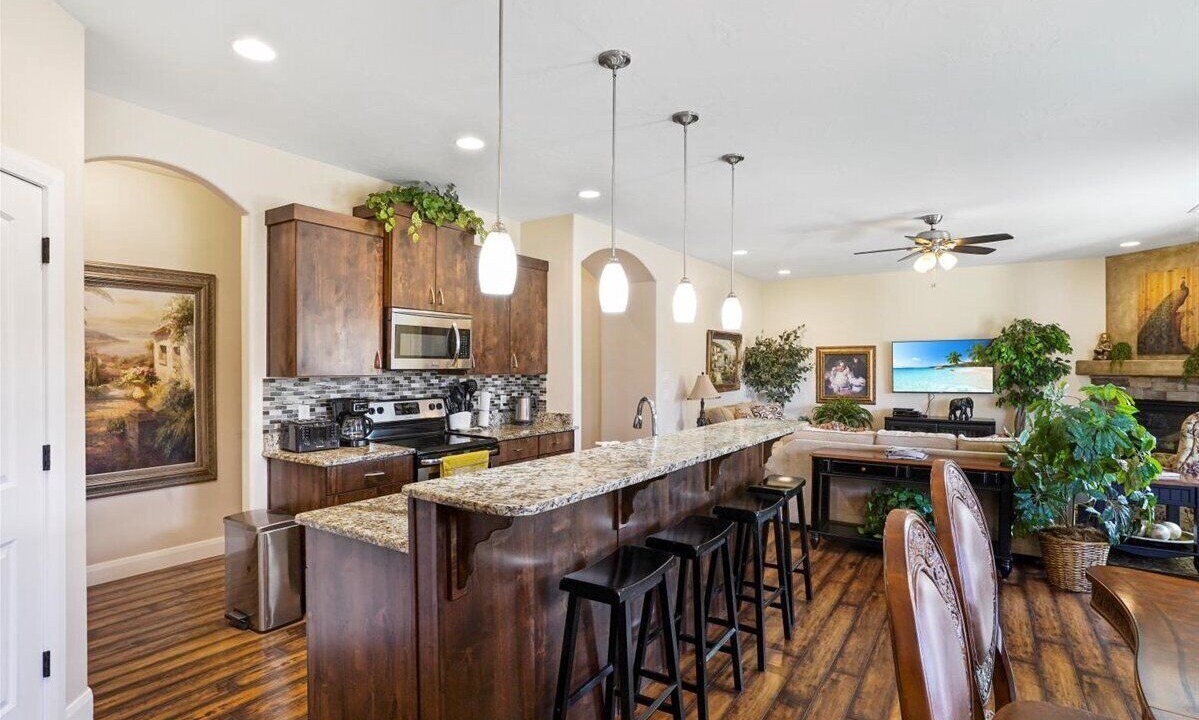 Photo of Kitchen in Hurricane
