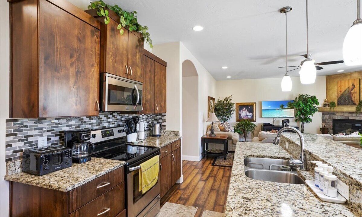 Photo of Kitchen in Hurricane