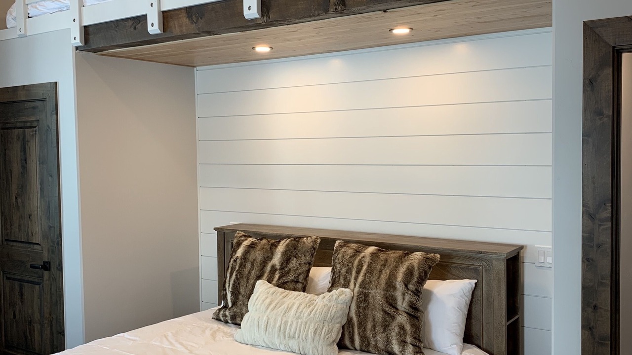 Photo of Bedroom in Island Park