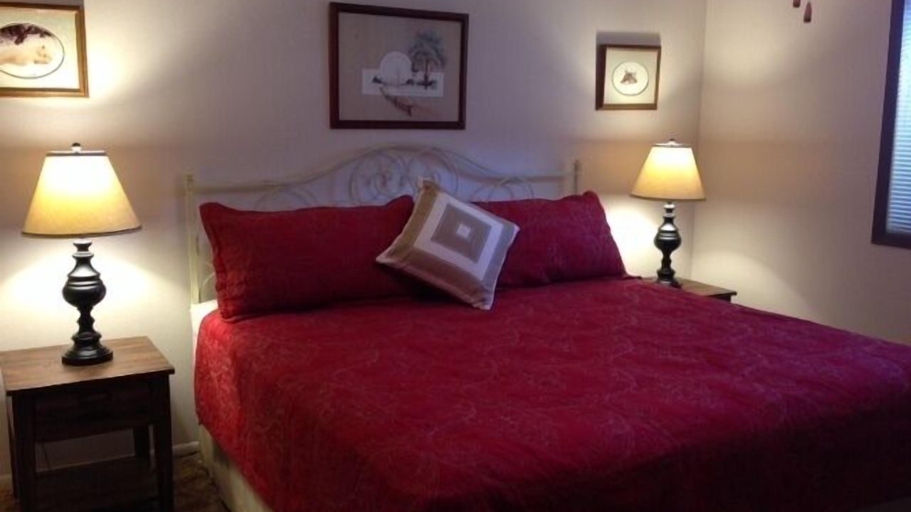 Photo of Bedroom in Miller Creek