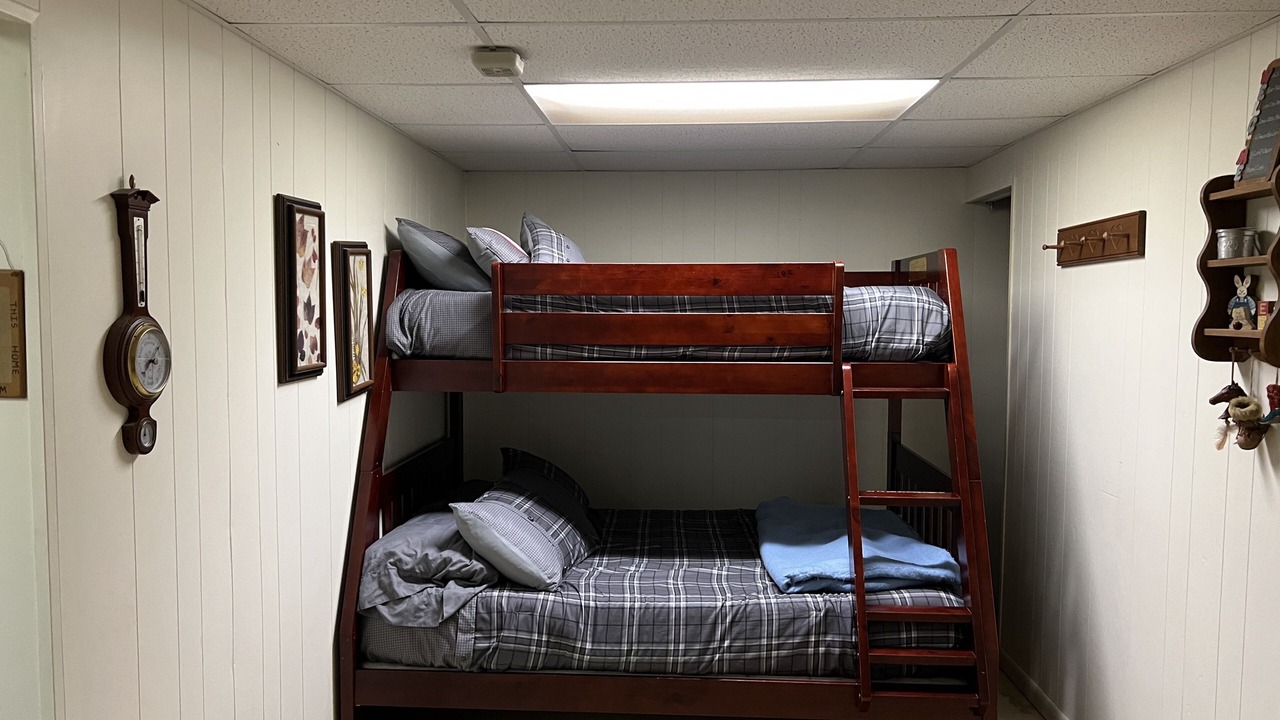 Photo of Bedroom in Perrysville