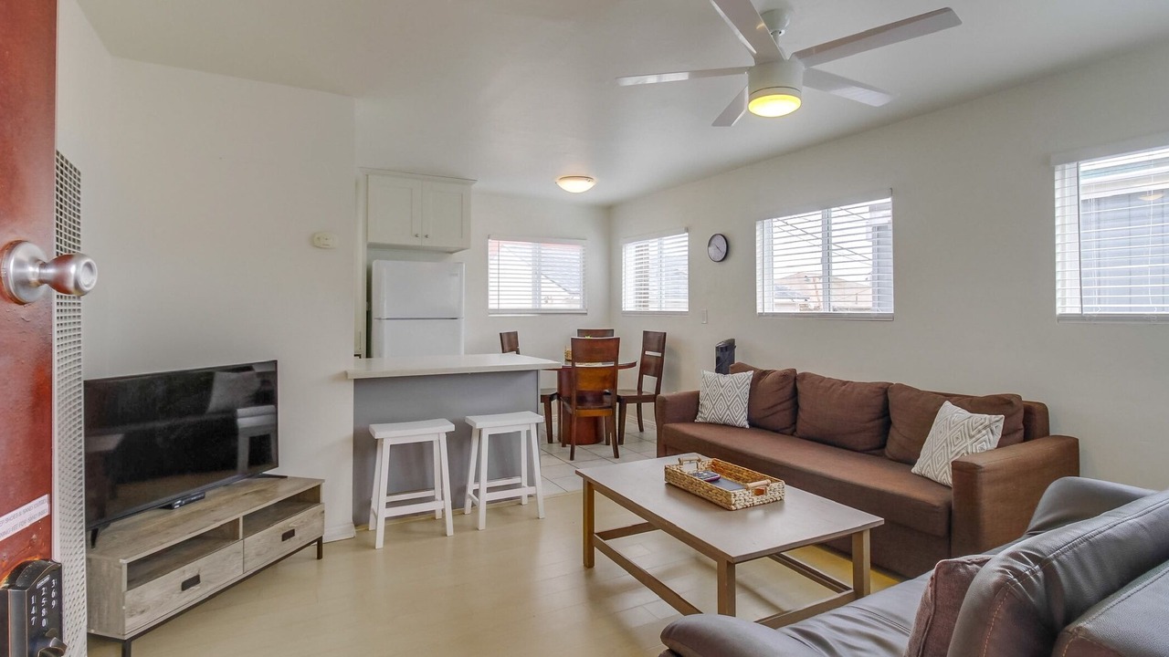Photo of Livingroom in Mission Beach