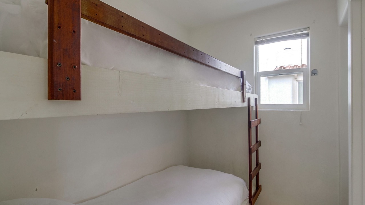 Photo of Bedroom in Mission Beach
