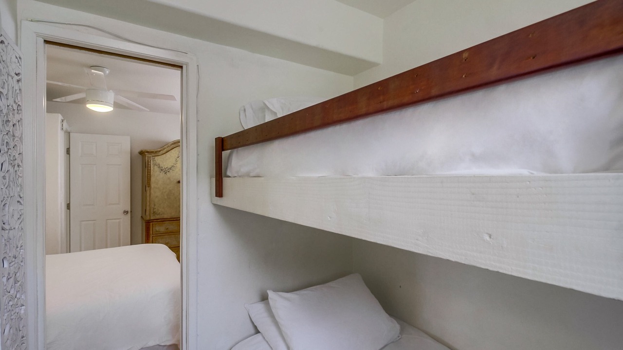 Photo of Bedroom in Mission Beach