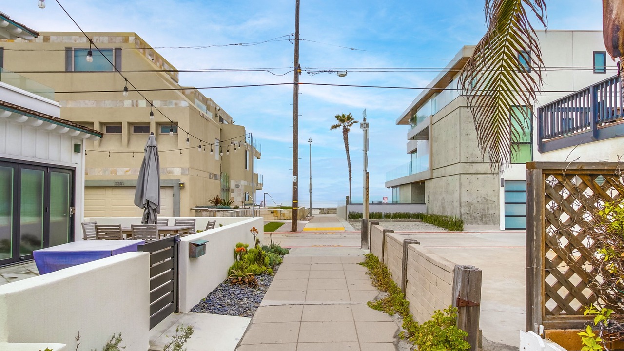 Photo of Others in Mission Beach