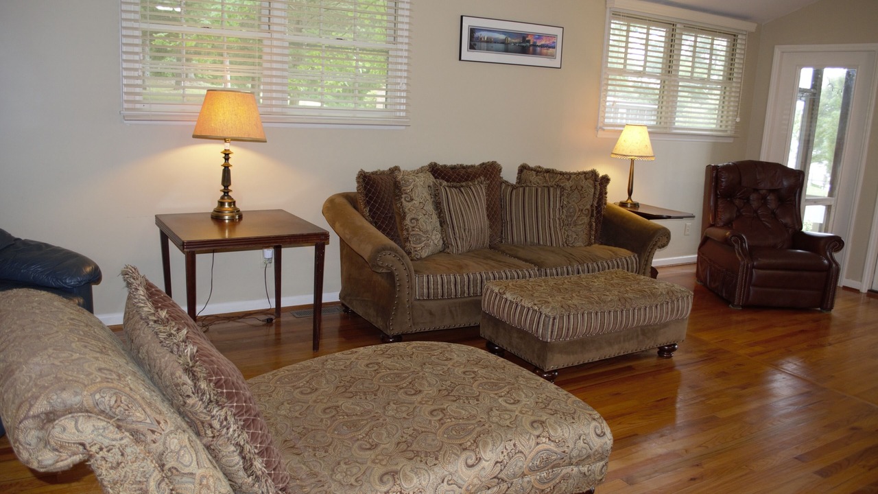 Photo of Livingroom in Bowling Green