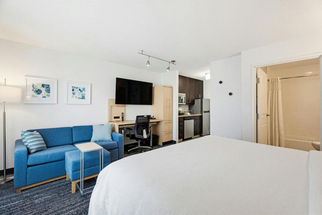 Photo of Others in Auburn Hills