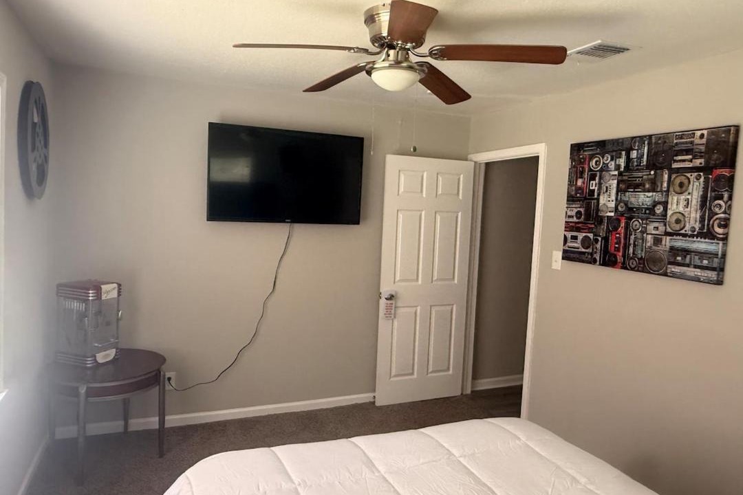 Photo of Bedroom in Clute