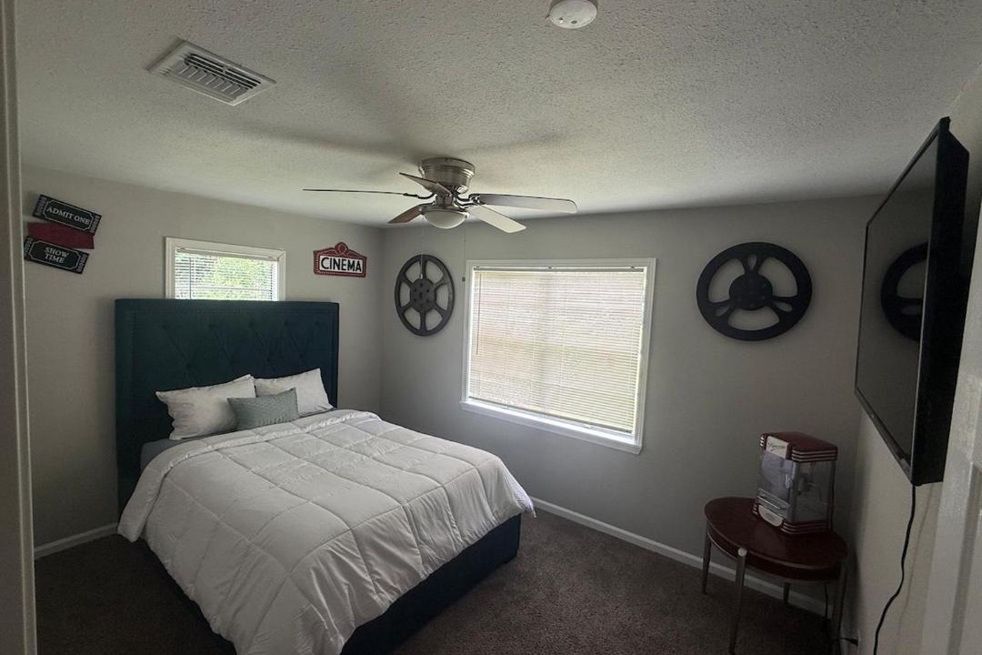 Photo of Bedroom in Clute