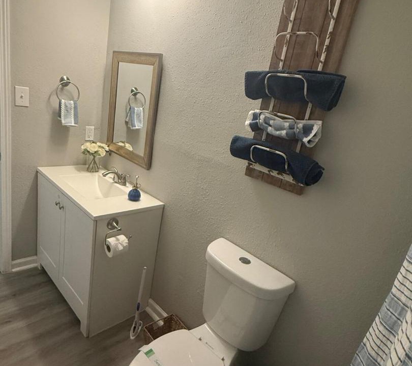 Photo of Bathroom in Clute