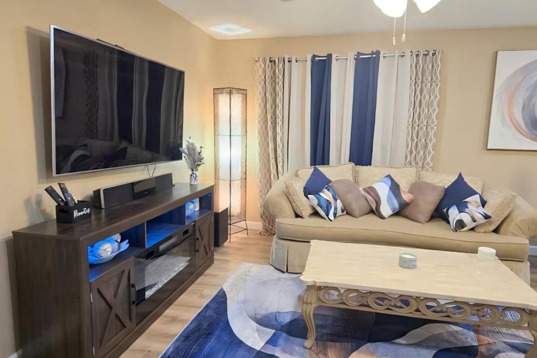 Photo of Livingroom in North Shore