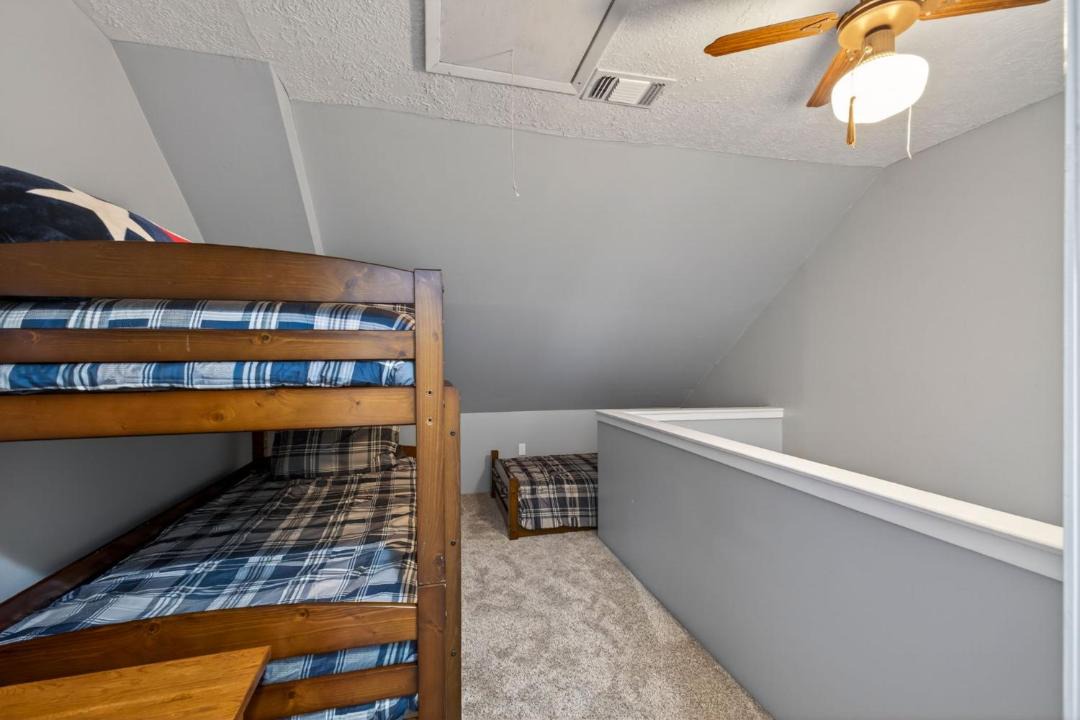 Photo of Bedroom in Oakland