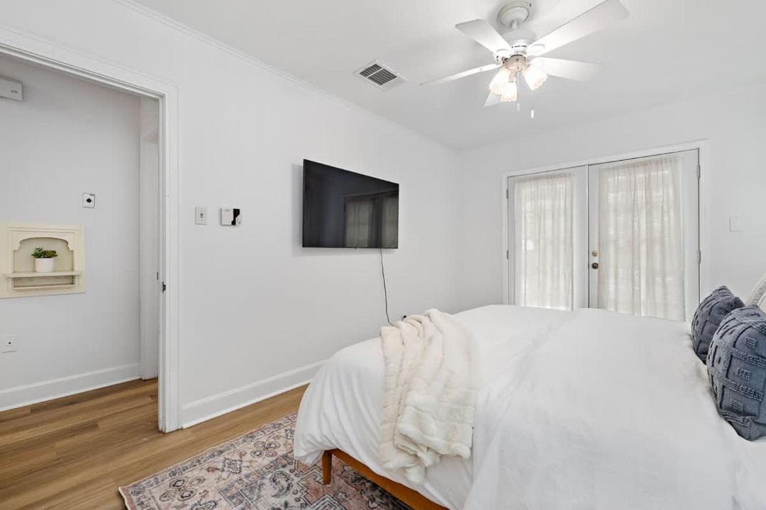 Photo of Bedroom in Zilker