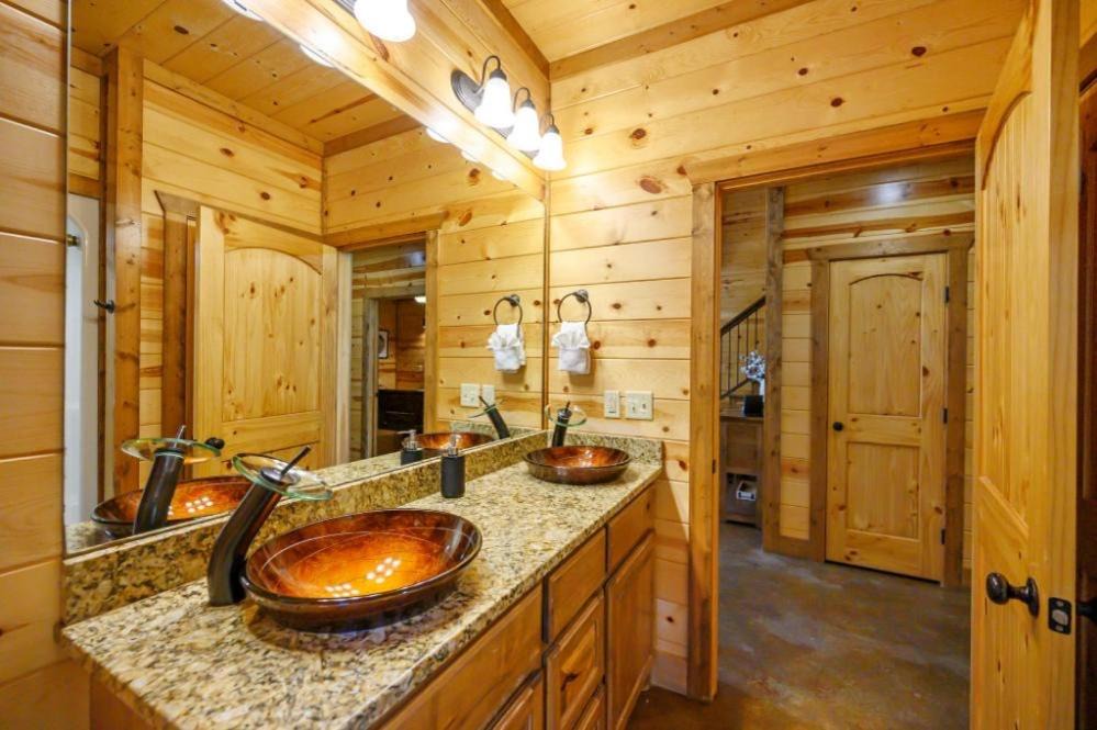 Photo of Bathroom in Hochatown