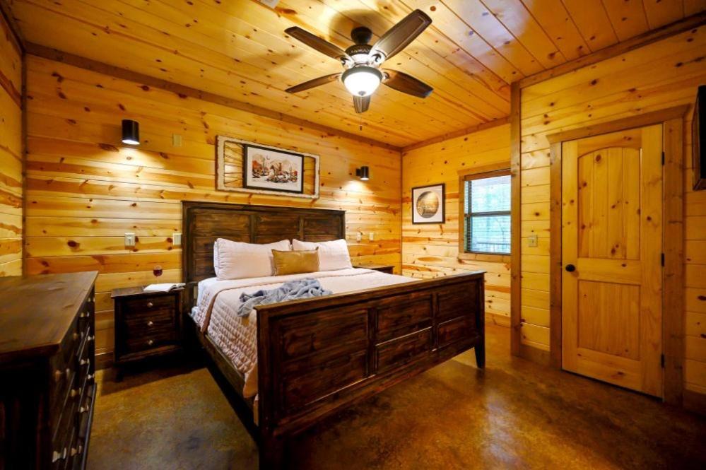 Photo of Bedroom in Hochatown