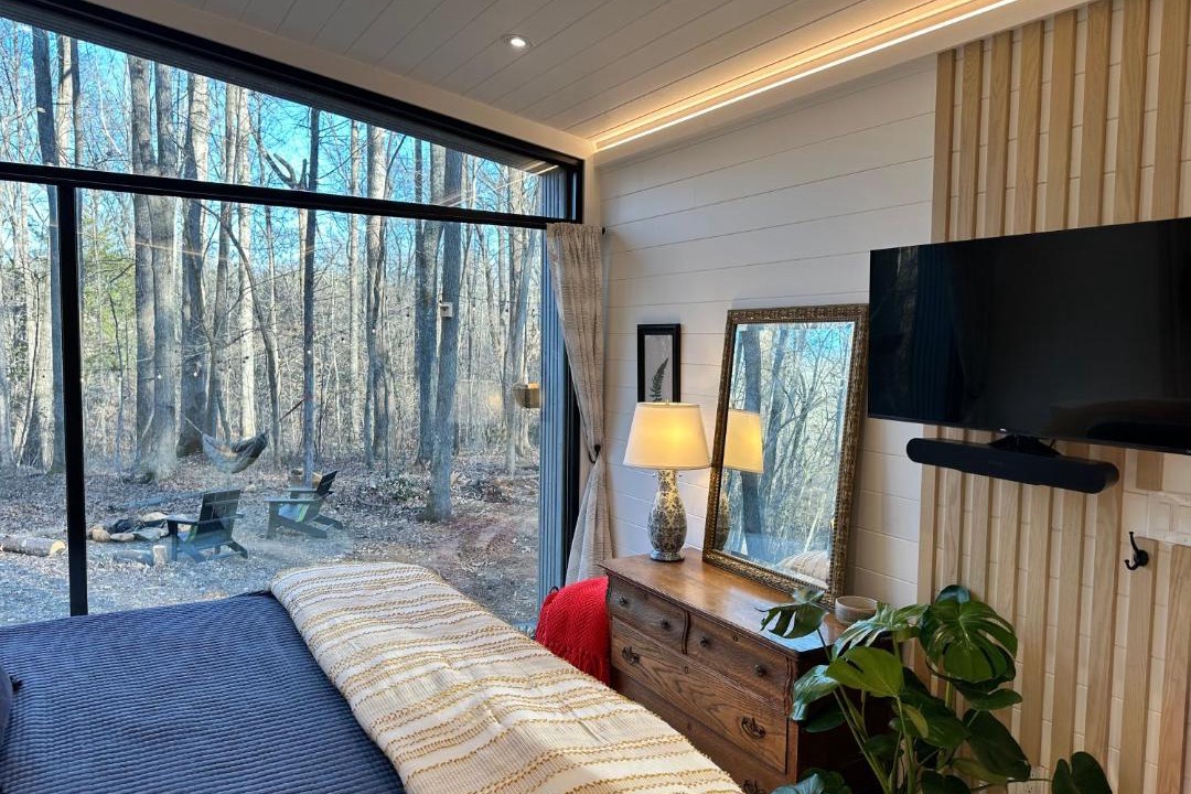 Photo of Bedroom in Elon
