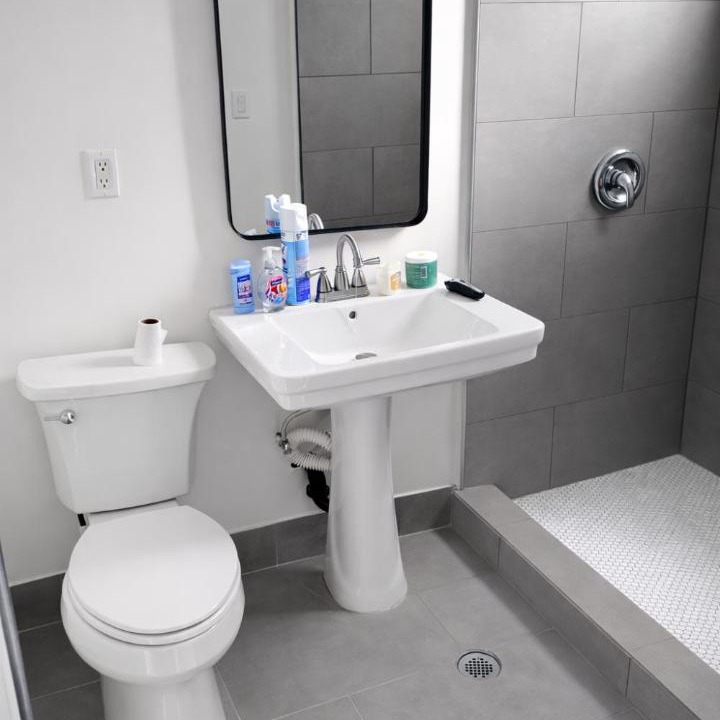 Photo of Bathroom in Pico - Robertson