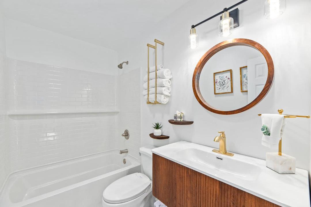 Photo of Bathroom in Colington